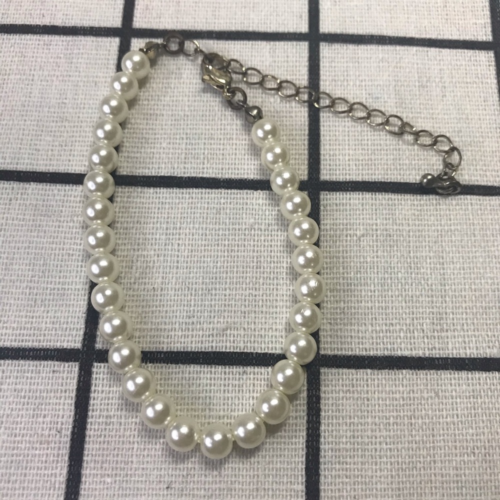 Pearl bracelet 🎈